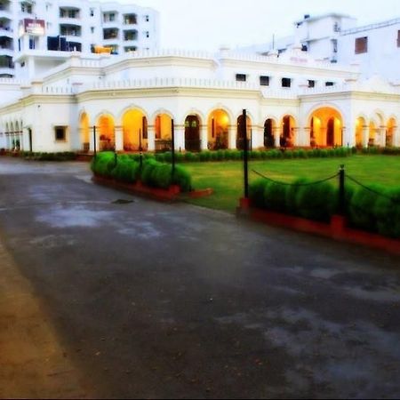 Hotel Harsh Ananda Allāhābād Junction Exteriör bild